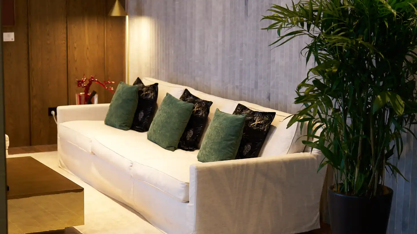 KIM XU’s Living Room · Premier Suite