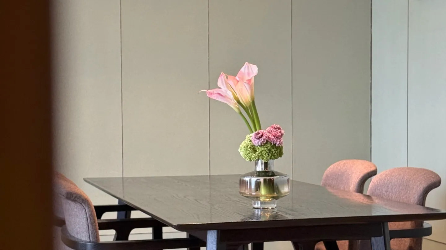 520 · Executive Suite Package